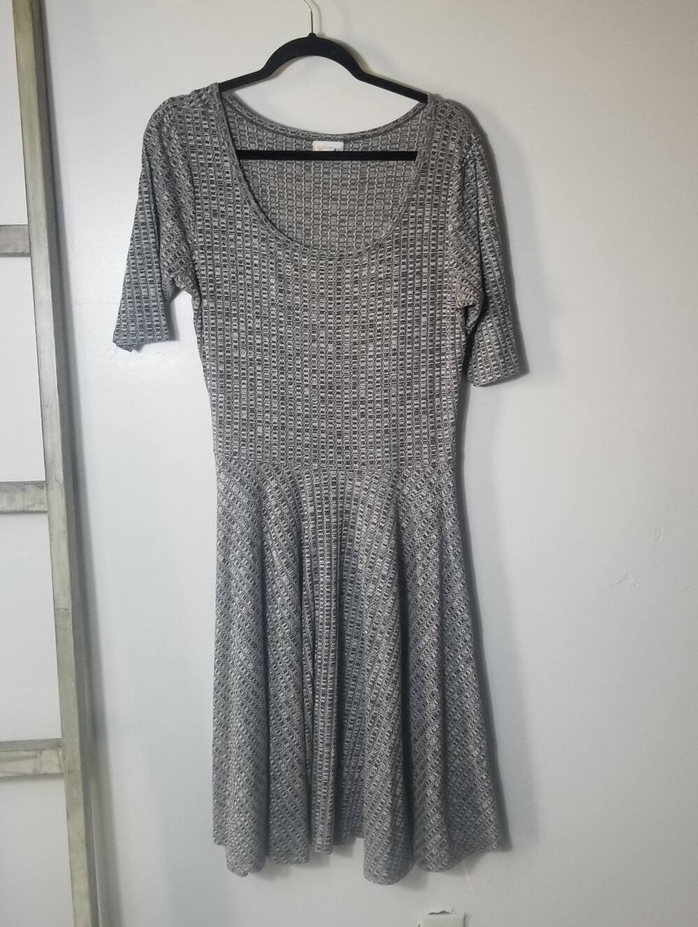 LULAROE WOMEN'S GRAY AND BLACK DRESS SIZE XL